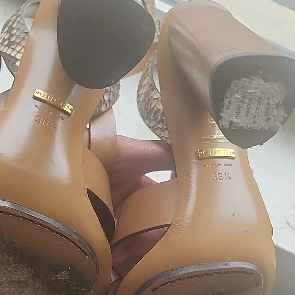 Gucci Python Print Heeled Sandals - Picture 8 of 8